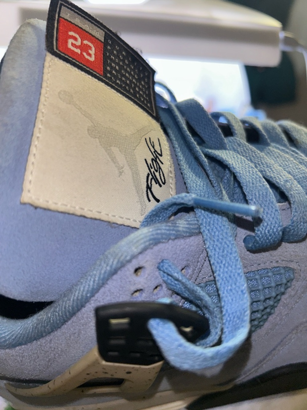 Jordan Light Blue and Gray Suede Retro University Sneakers size 10 AUTHENTICATED - Picture 3 of 15